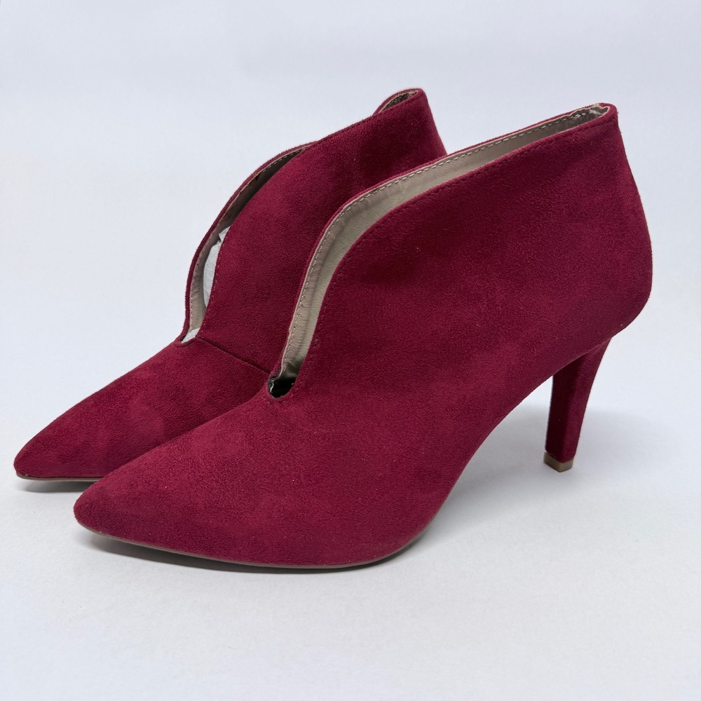Rialto Womens Burgundy Faux Suede Pointed Toe V-Cut Stiletto Shooties Size 7.5